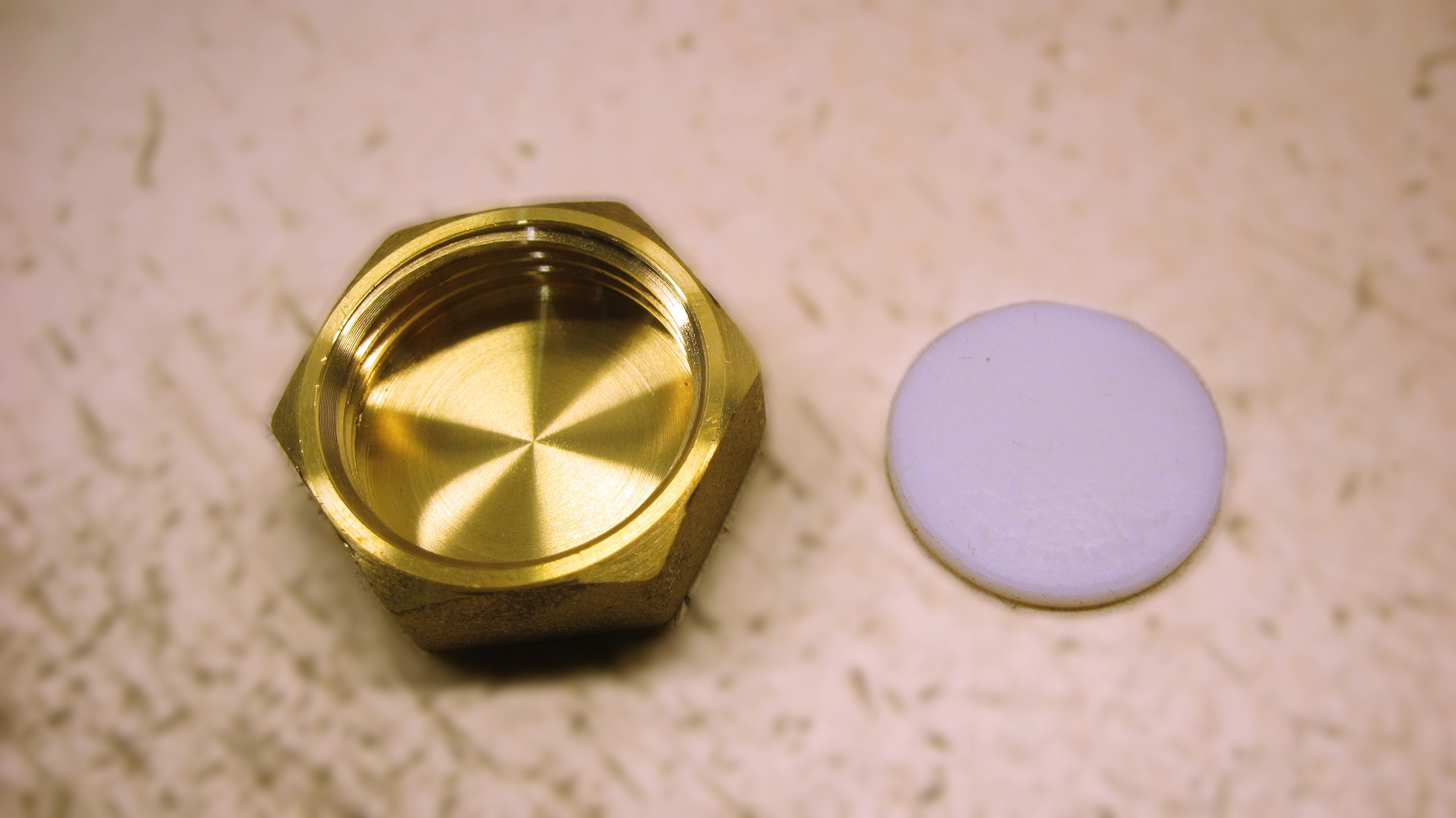 5125094: Kappe fordeler inkl. pakning 3/4"